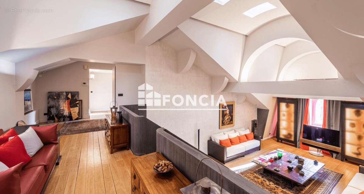 Appartement à LYON-6E