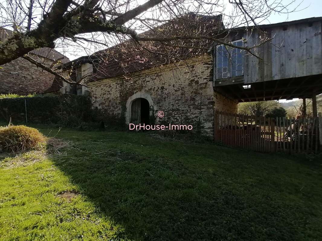 Maison à GAGNAC-SUR-CERE