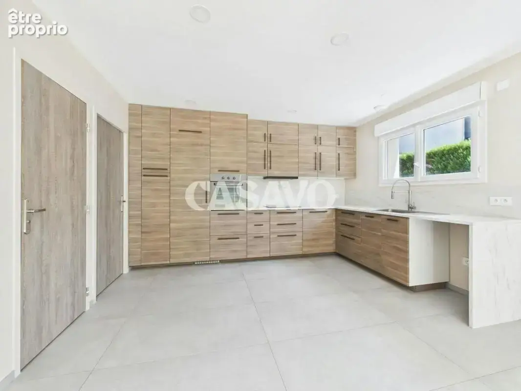 Vente Maison 4 pièces de 87m² - 69800 Saint-Priest - photo 2