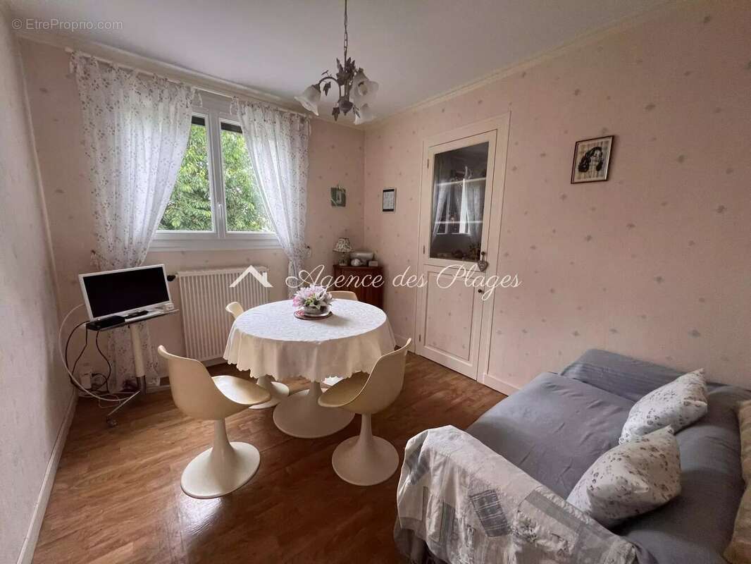 Maison à MESCHERS-SUR-GIRONDE