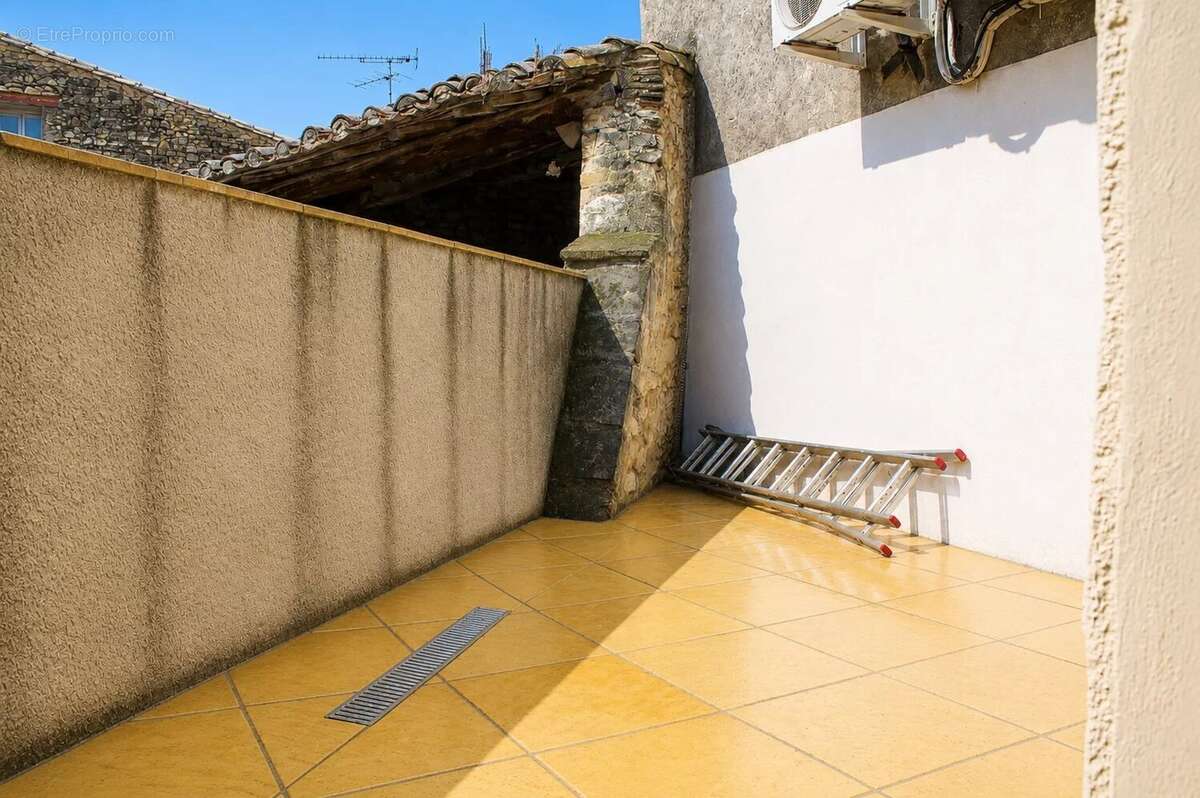 Appartement à MILHAUD