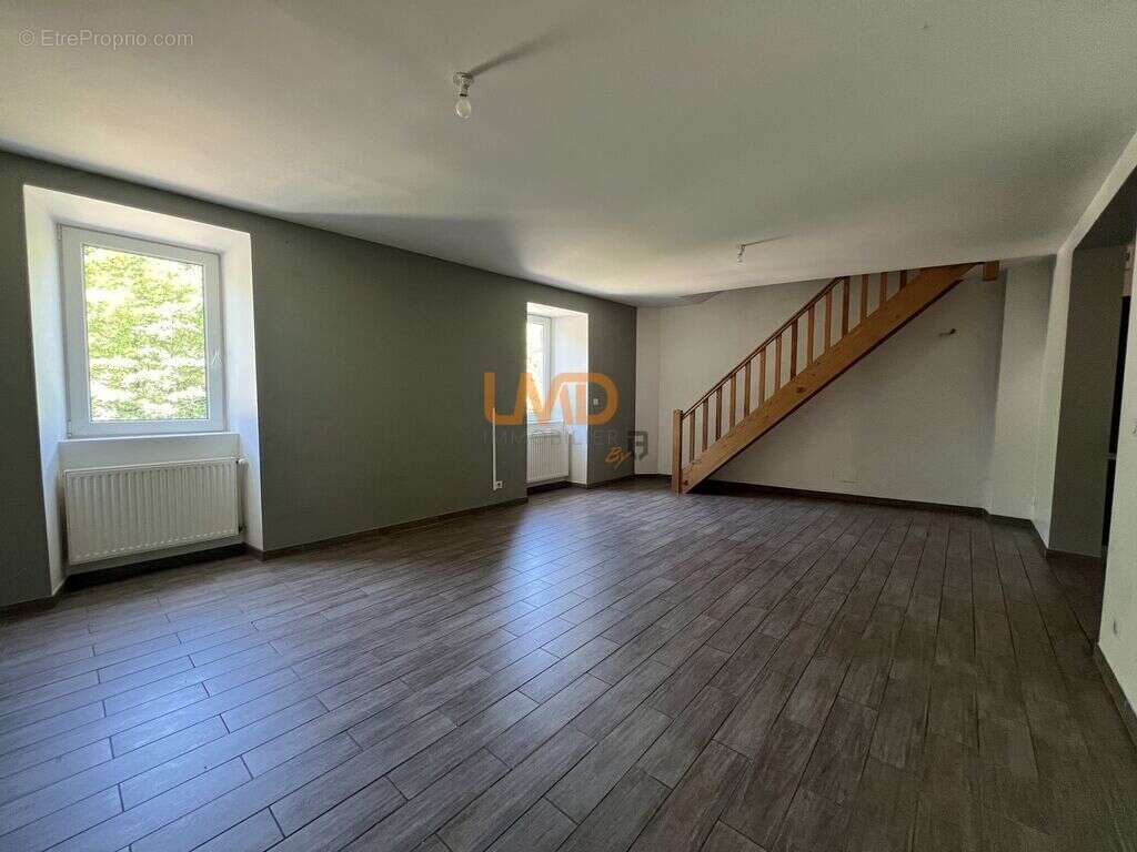 Maison à ANTRAIGUES-SUR-VOLANE