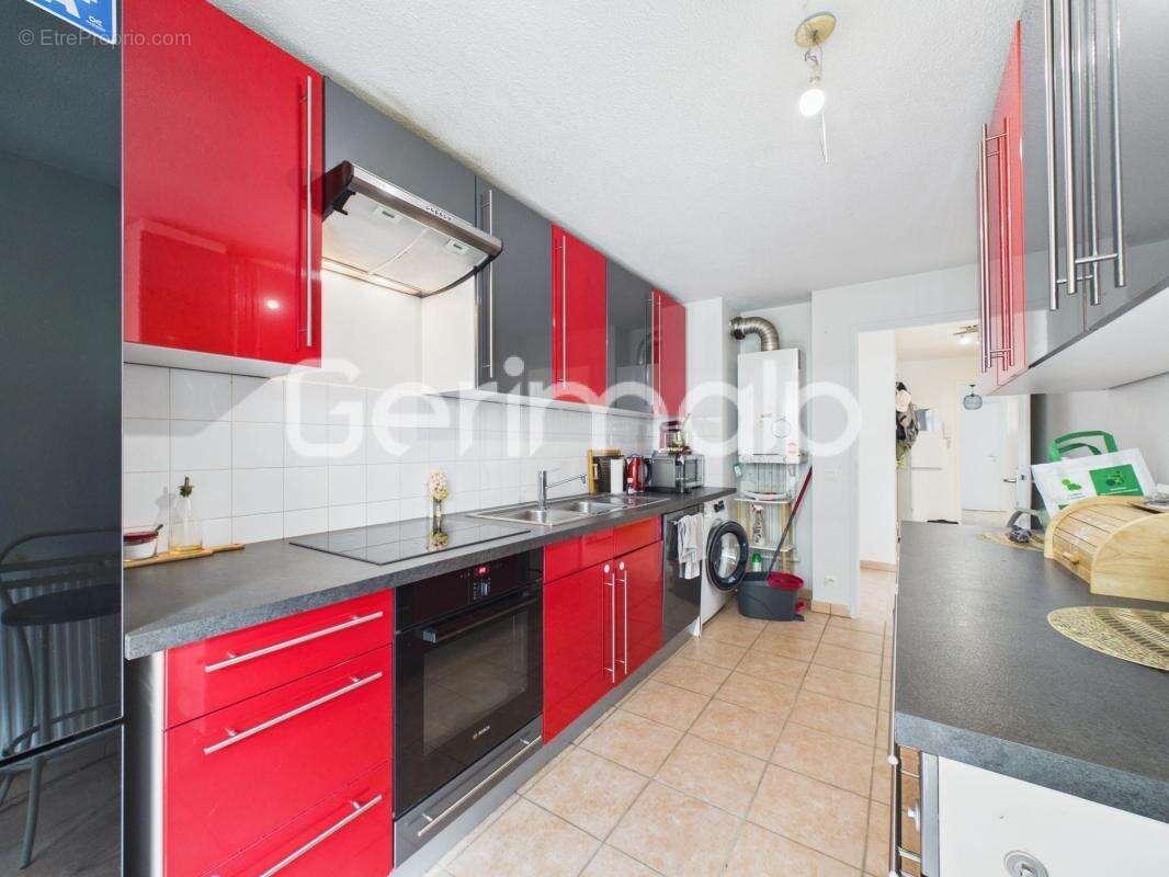 Vente - Appartement - 4 pièces + cuisine - 75 m² - 398 000 € - - photo 7