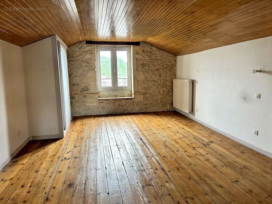 Appartement à ALLEMANS-DU-DROPT