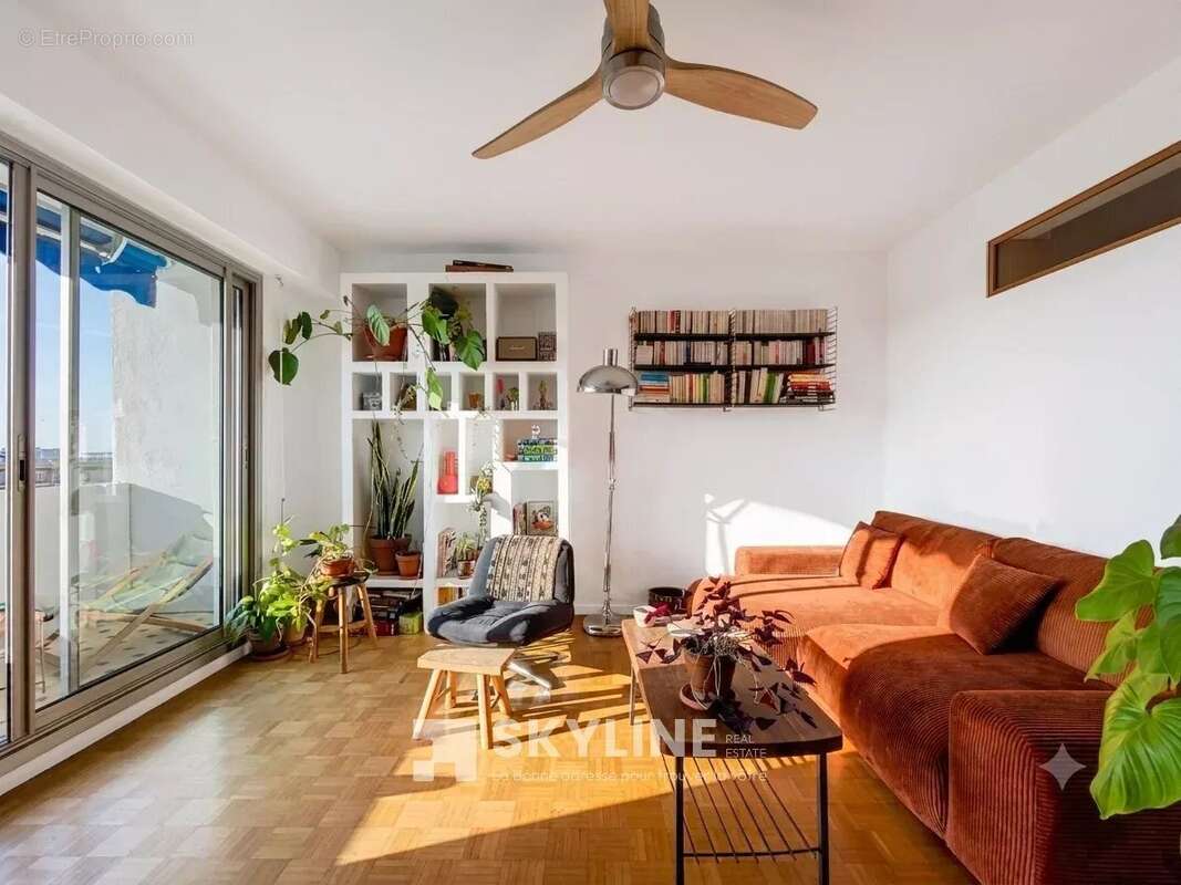 Appartement à MARSEILLE-1E