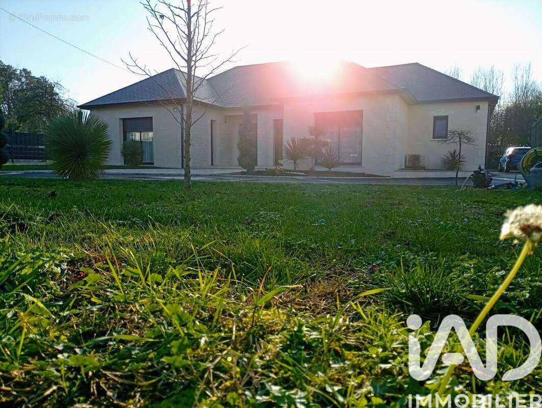 Photo 2 - Maison à CONTRES