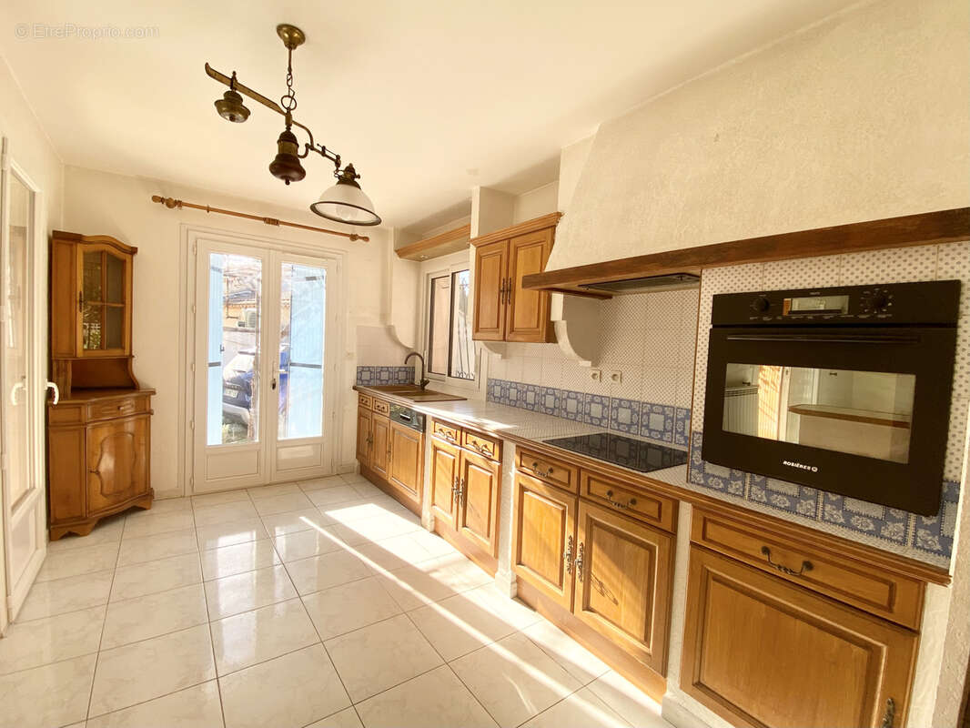 Maison à SAINT-ETIENNE-DU-GRES