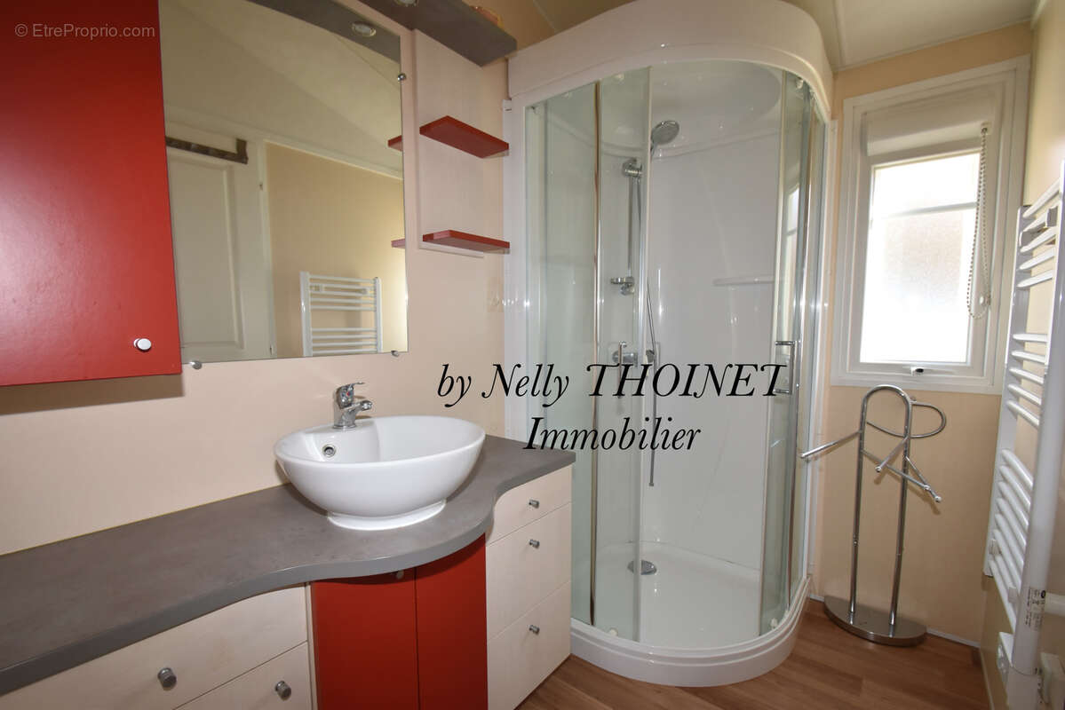 Maison à BESSE-ET-SAINT-ANASTAISE