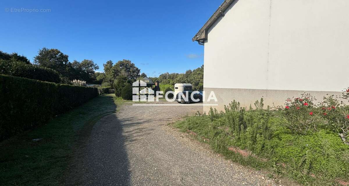 Maison à BAZOUGES-SUR-LE-LOIR