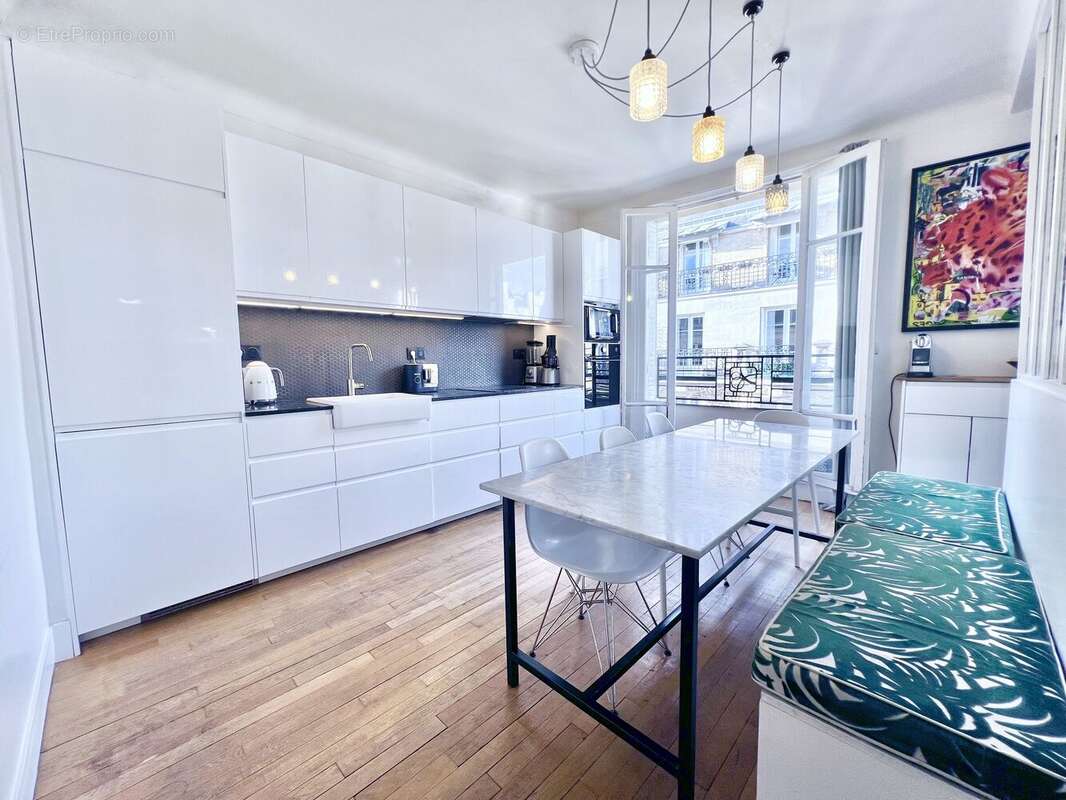 Photo 2 - Appartement à PARIS-17E