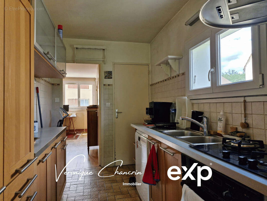 Maison 104 m² à Oullins  - photo 6