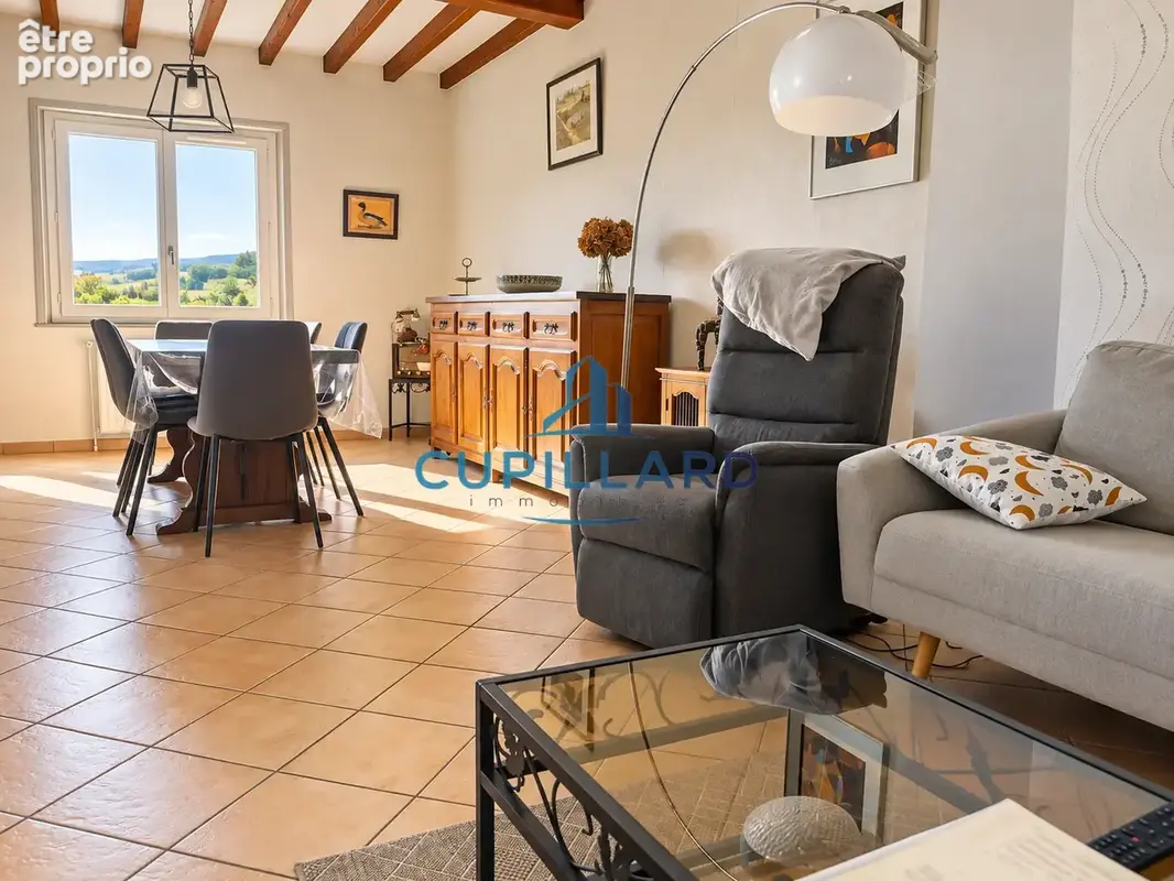 POUILLY-LES-NONAINS   Maison de 130 m2 dans un environnement champêtre - photo 4