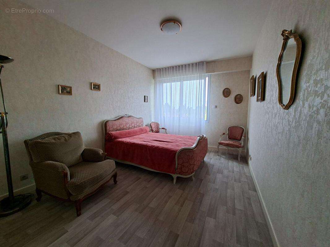 Appartement Montceau Les Mines 5 pièce(s) 108.5 m2 - photo 16