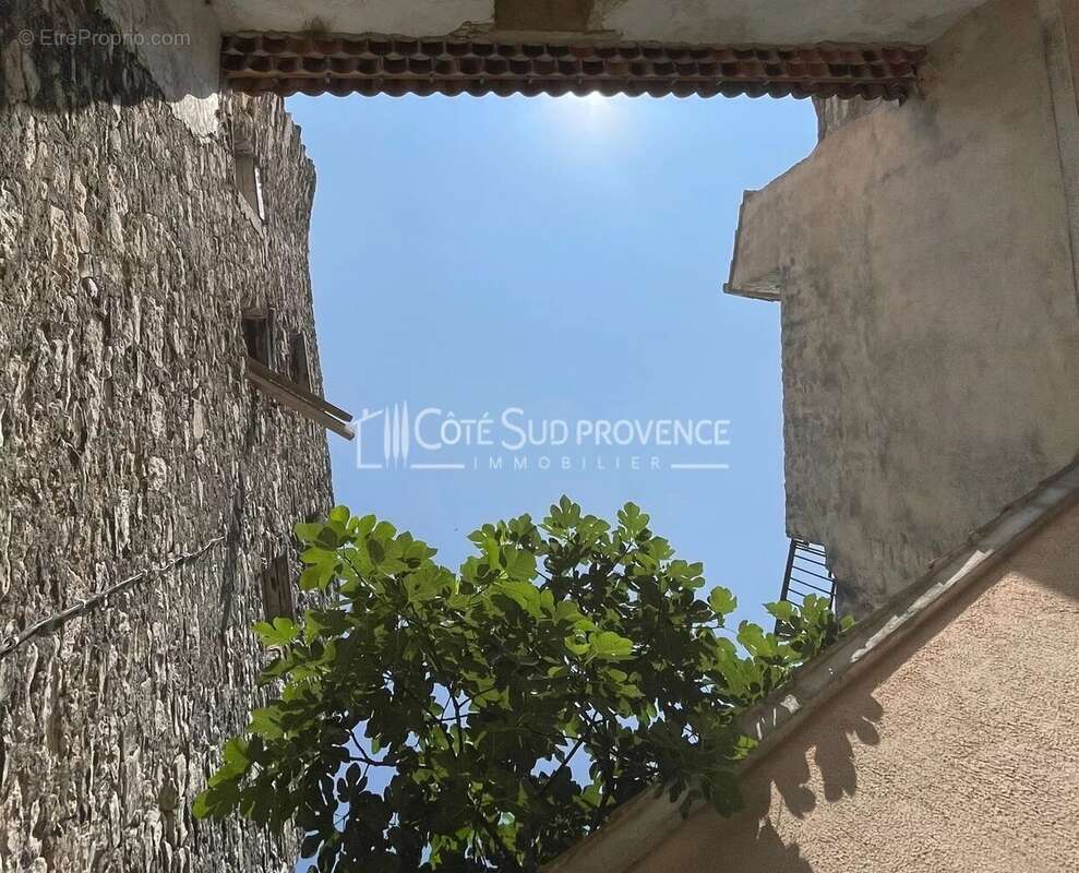 Propriété seigneuriale venasque - photo 22