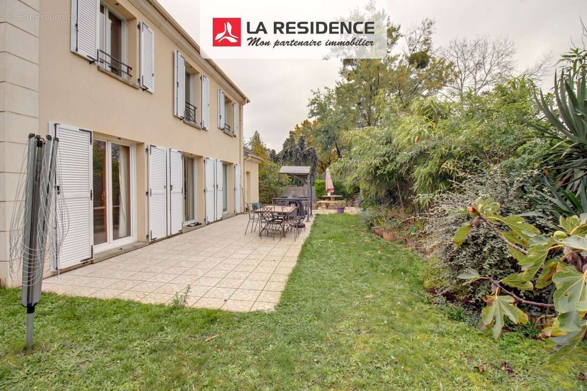 Maison 136 m² à Eragny  - photo 7