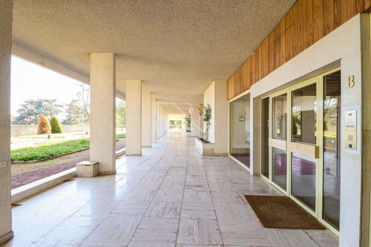 Appartement à SAINTE-FOY-LES-LYON