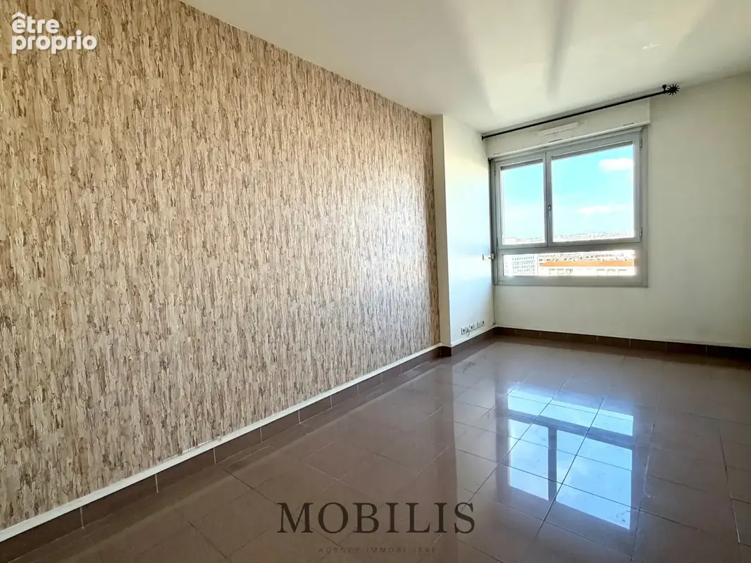 Rond point du prado : beau type 3 de 82m2 avec terrasse - photo 8