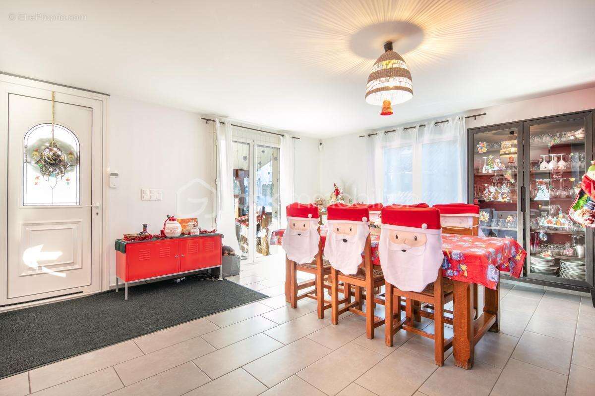 Maison à SAINT-MARTIN-D&#039;HERES