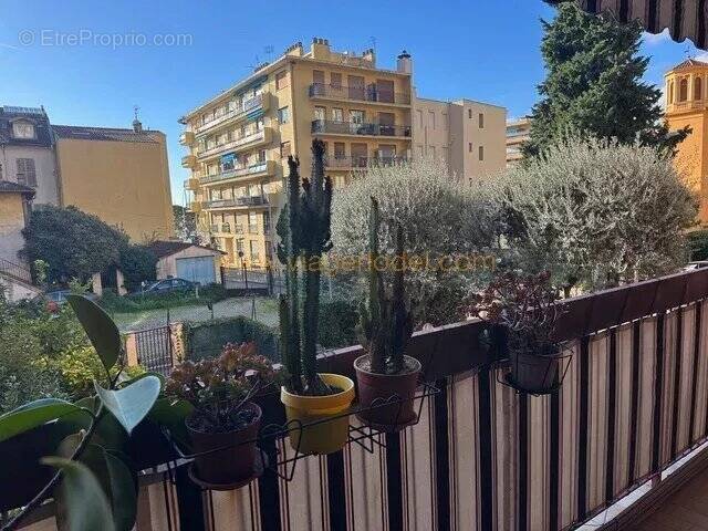 Appartement à MENTON