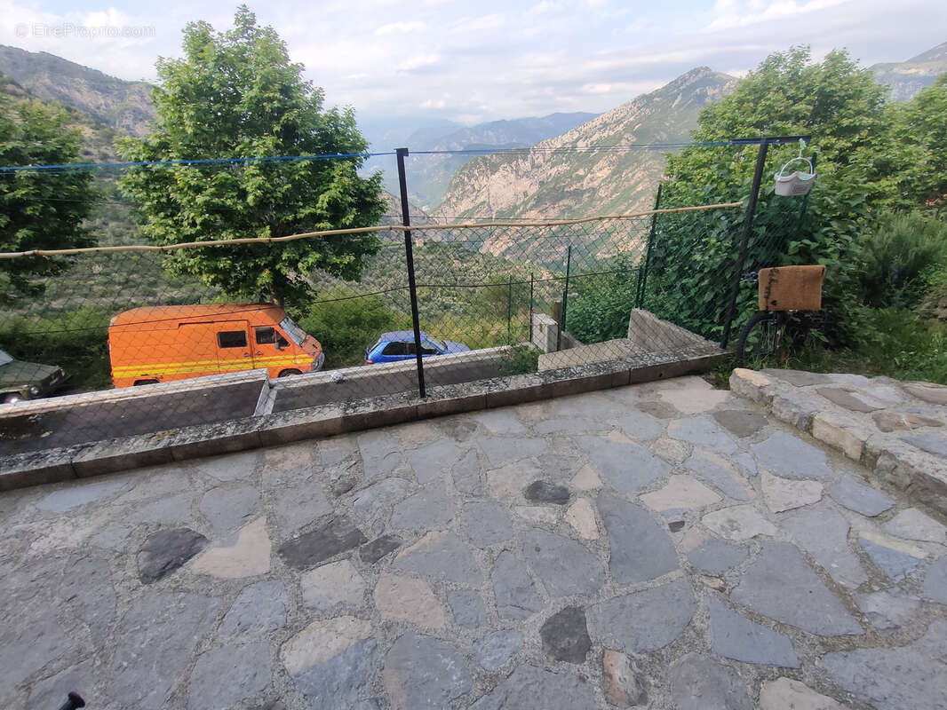 Appartement à UTELLE