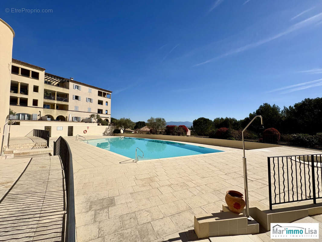 Appartement à MALLEMORT