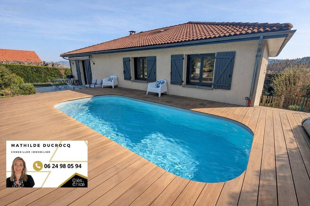 Maison à LA ROCHE-BLANCHE