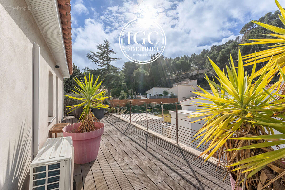 Maison à ENSUES-LA-REDONNE