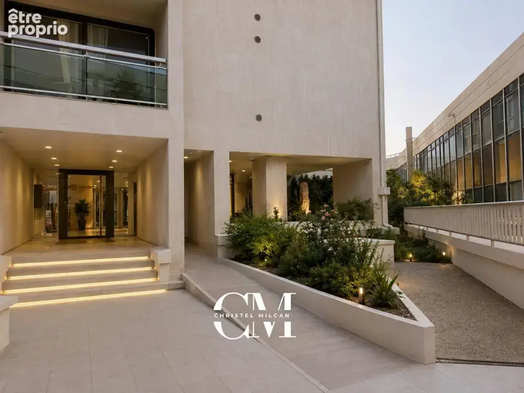 Appartement Bordeaux Croix-blanche 2 pièces 44 m2, balcon, parking, cave, piscine - photo 3