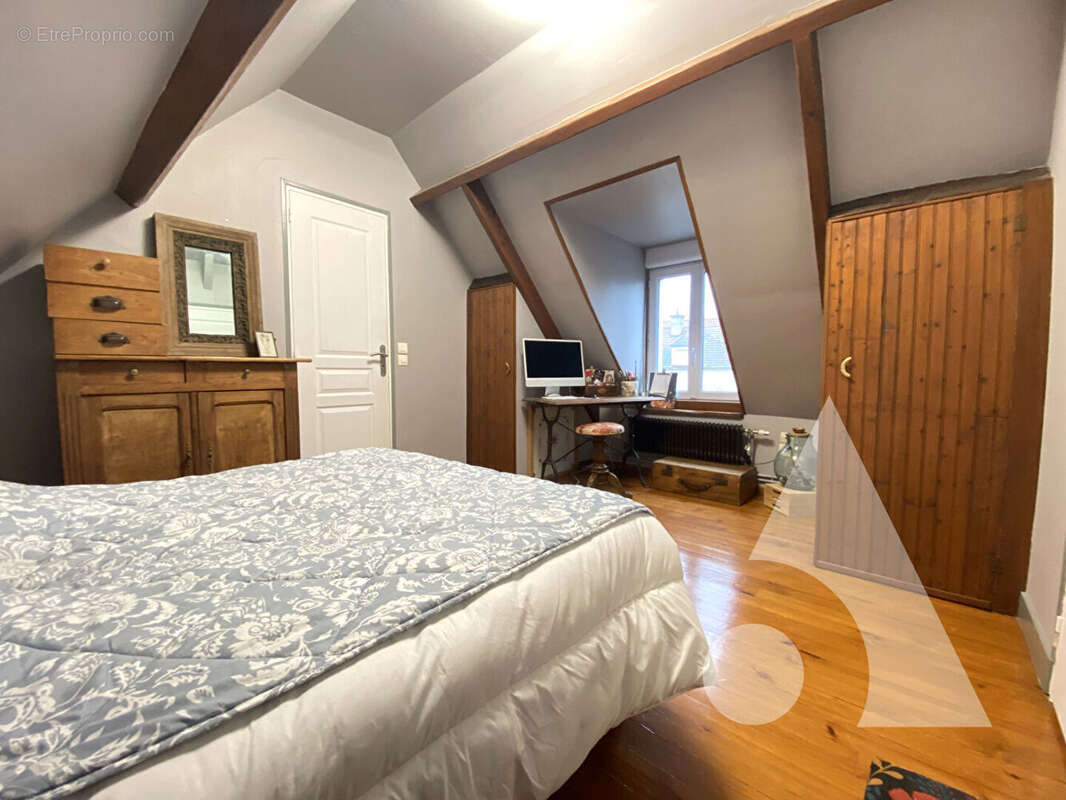 Maison à VILLERS-COTTERETS
