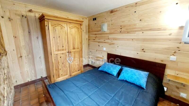 Maison à LE BUISSON-DE-CADOUIN