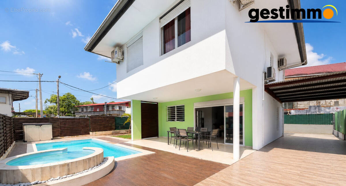 Maison à CAYENNE