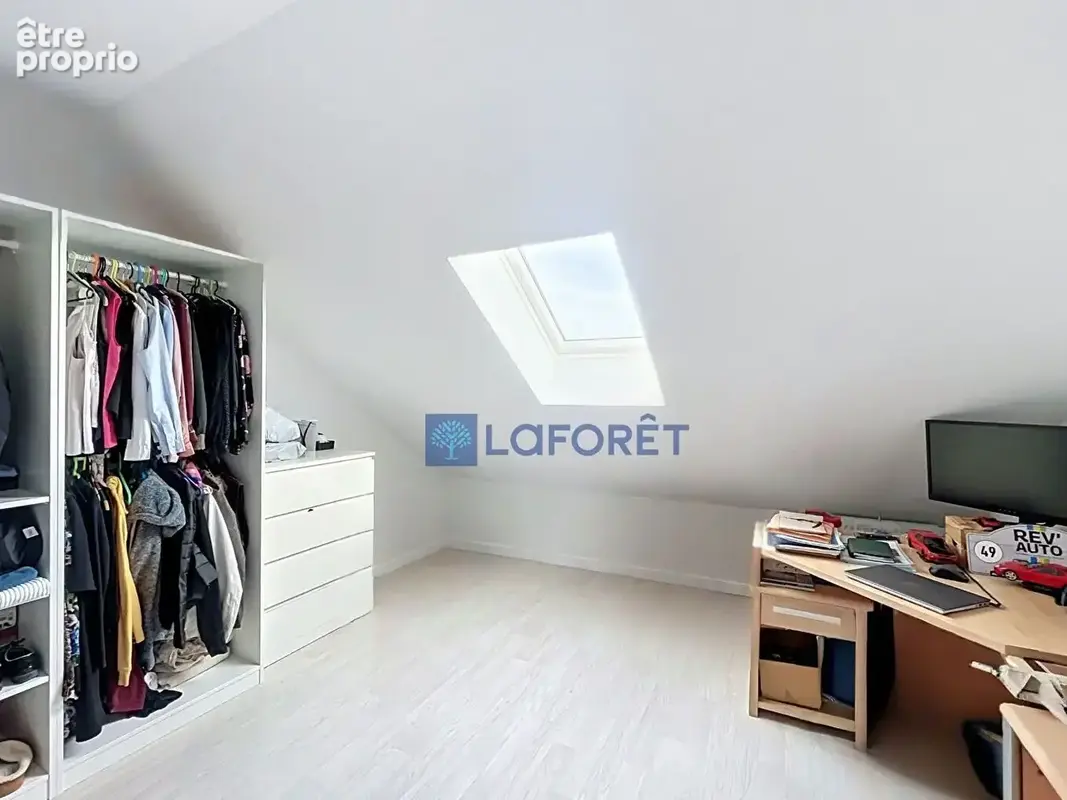 Appartement en duplex de 3 pièces avec 2 chambres à Saint Pierre Du Perray - photo 8