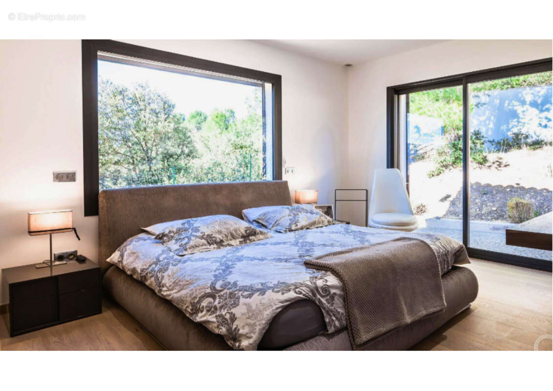 Maison à FORCALQUIER