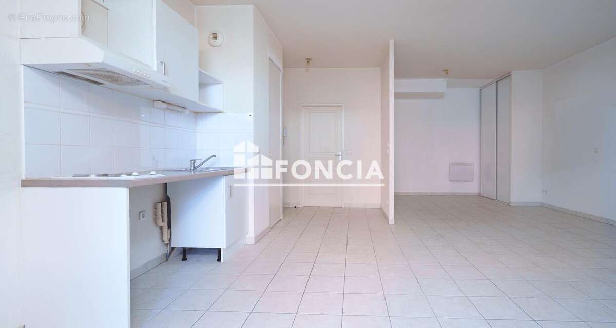 QUARTIER PIERRES BLANCHES - 46 M² avec terrasse et garage - photo 7