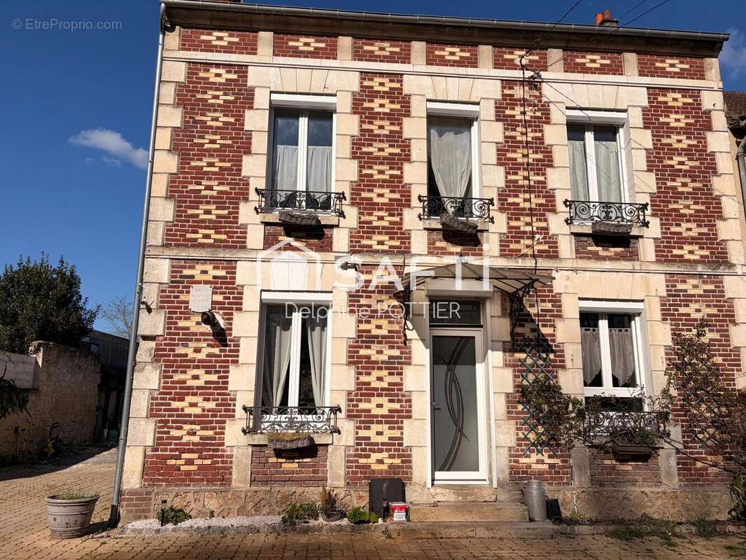 Photo 2 - Maison à CREPY-EN-VALOIS