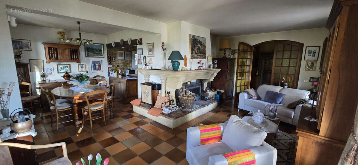 Maison à JONQUERETTES