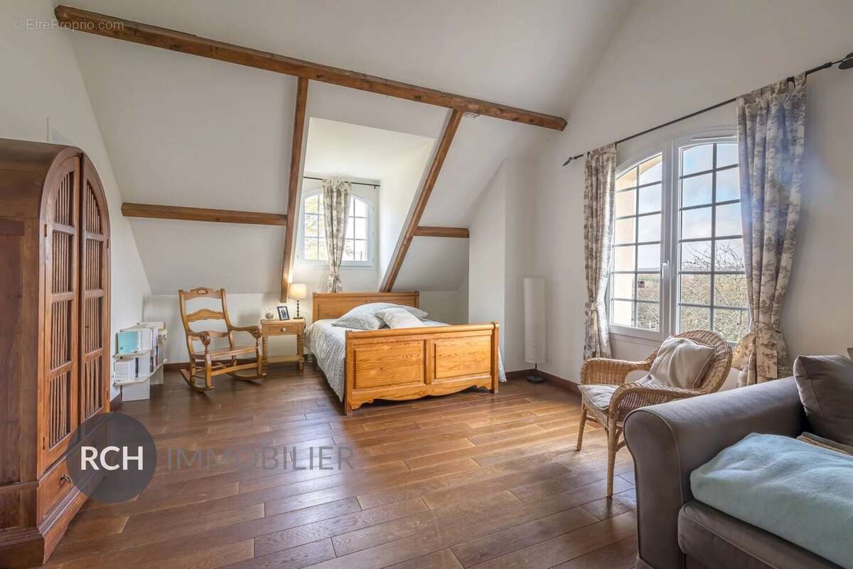 Maison à MONTFORT-L&#039;AMAURY