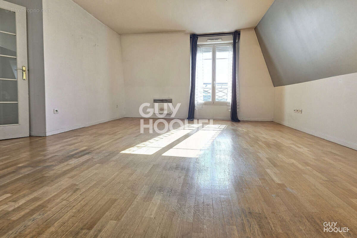 Appartement à MAISONS-ALFORT