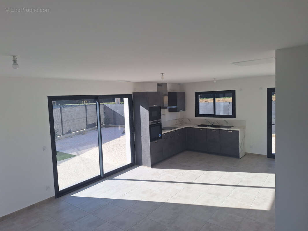 Maison à SAINT-CYPRIEN