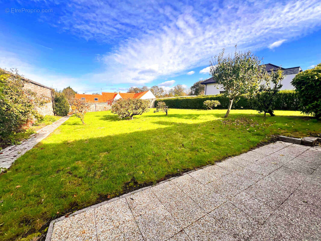 Maison à BONNINGUES-LES-CALAIS