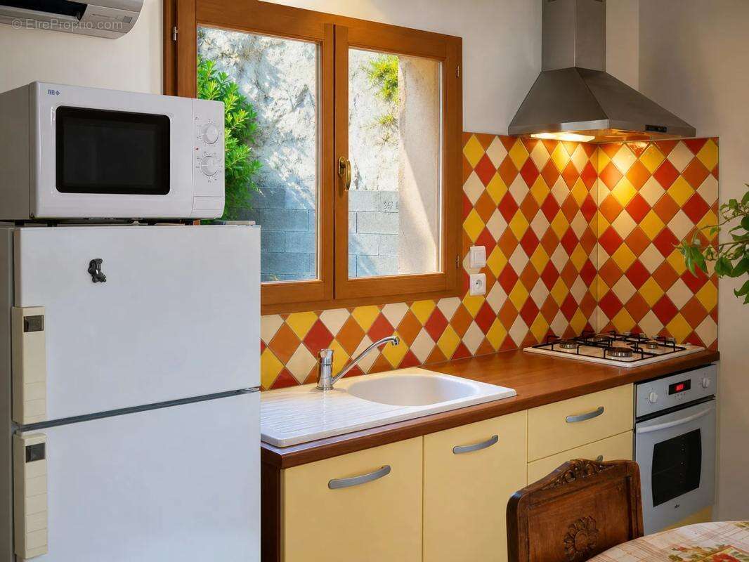Maison de 6 pièces de 155 m² à La Croix-Blanche - photo 5