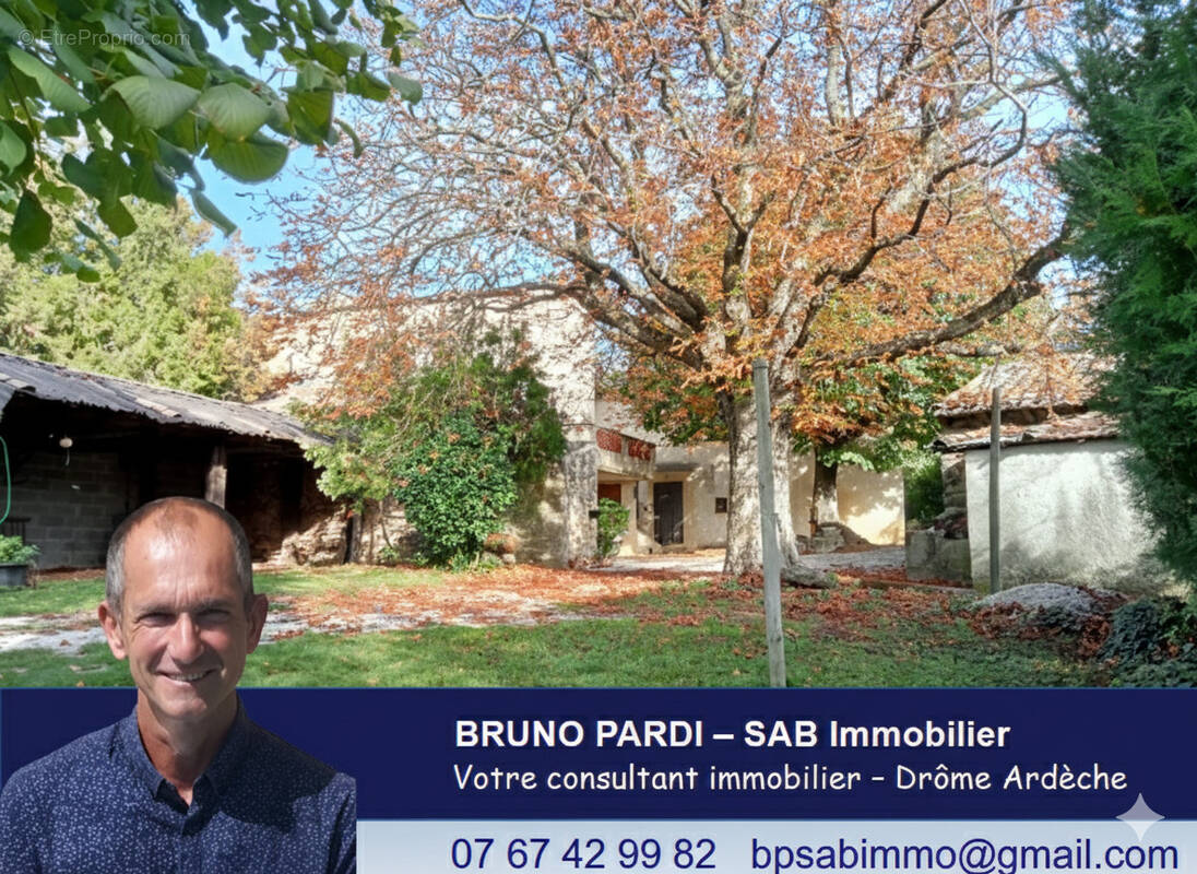 Maison à CHARMES-SUR-RHONE