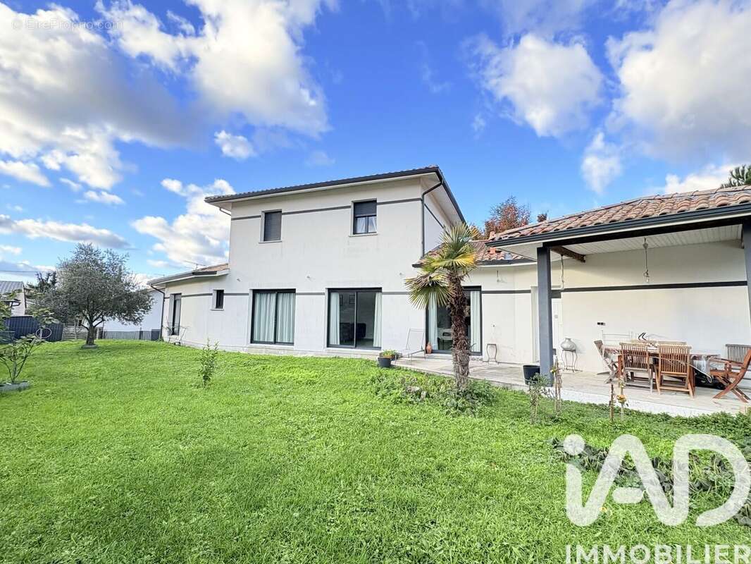 Photo 3 - Maison à BASSENS