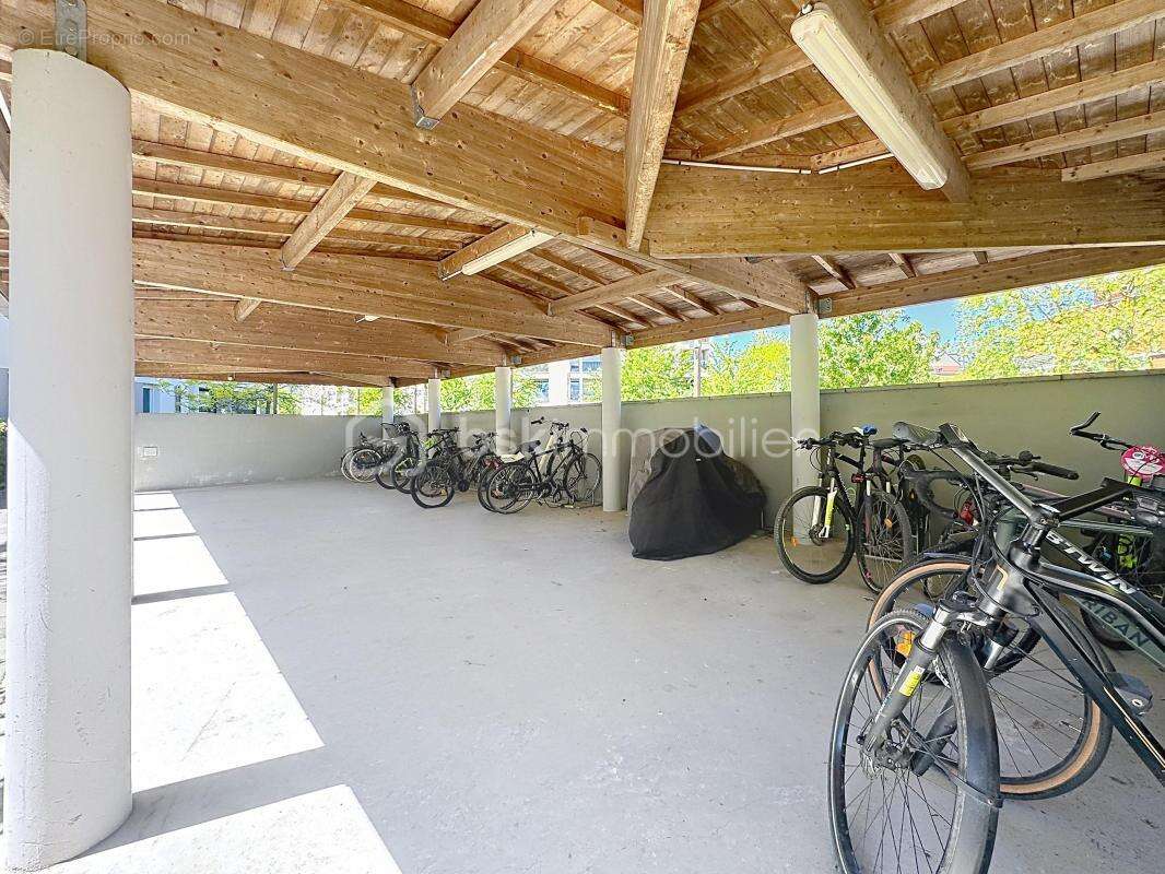 Appartement à BOIS-D'ARCY