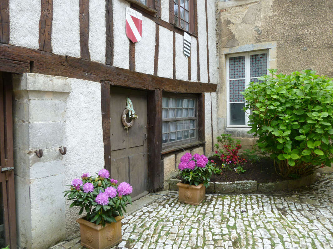 Photo 2 - Maison à BAUME-LES-DAMES