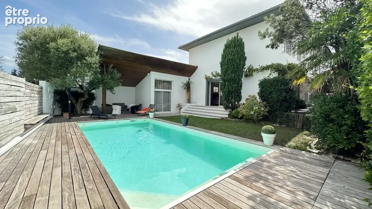 Biarritz  saint-martin  villa des années 30 rénovée avec piscine et appartement indépendant - photo 30