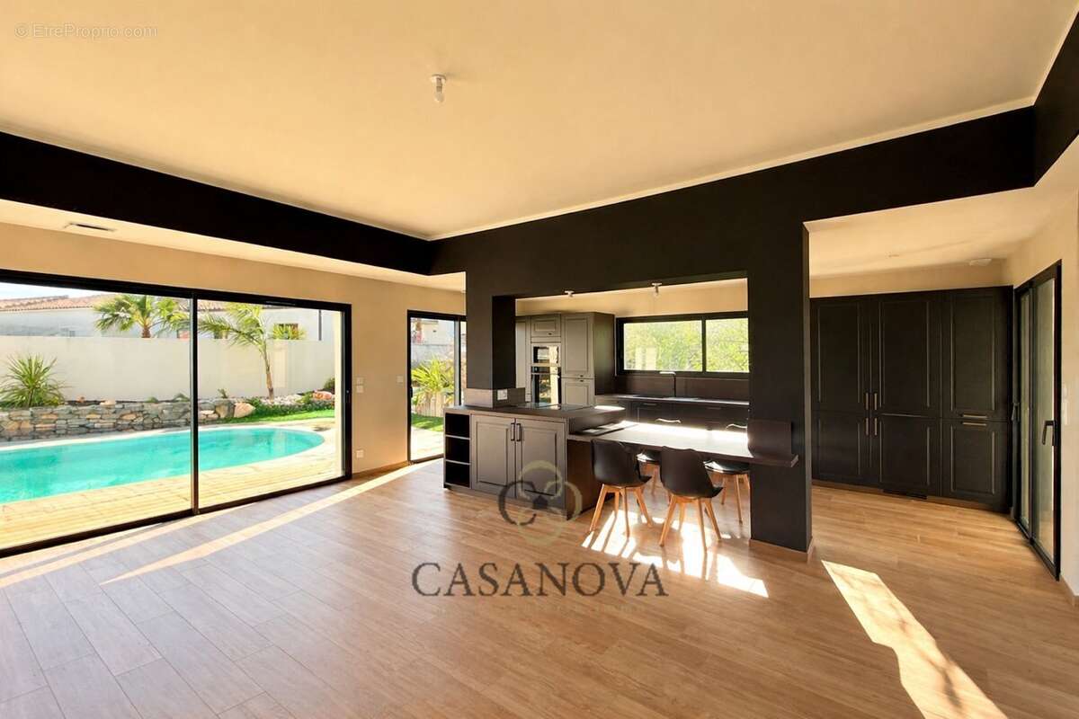 Villa contemporaine neuve avec piscine lagon et vue campagne à Magalas - photo 5