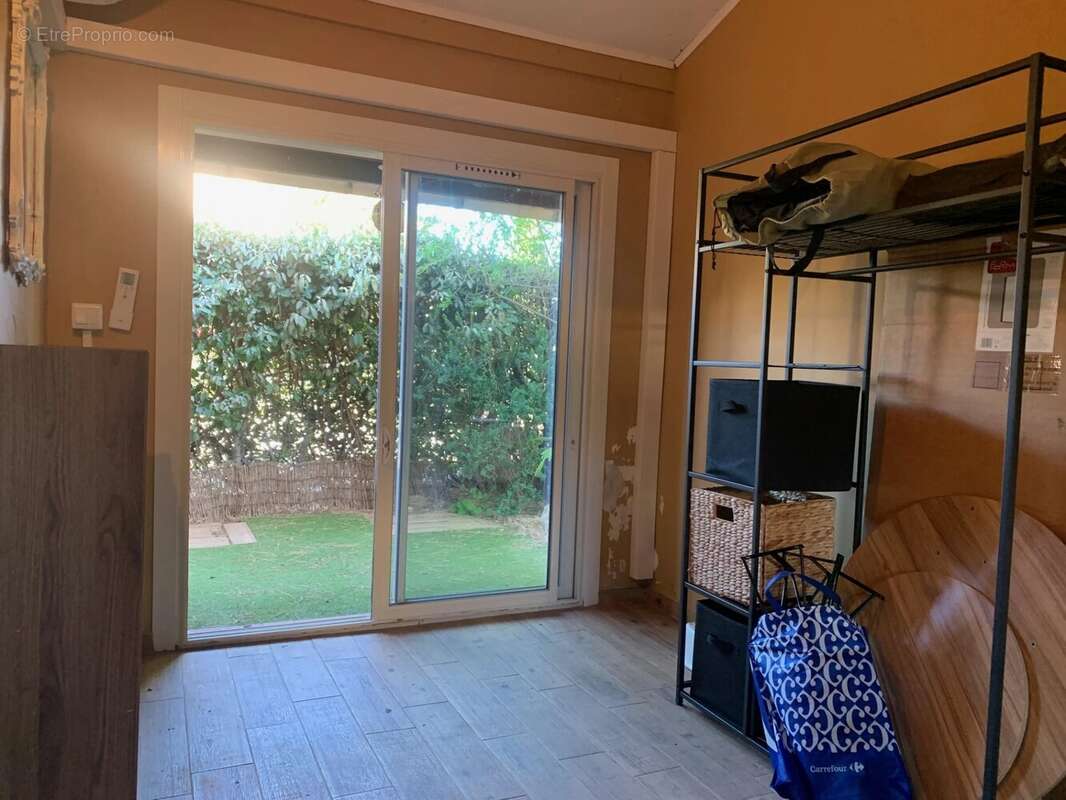 Appartement à LA LONDE-LES-MAURES