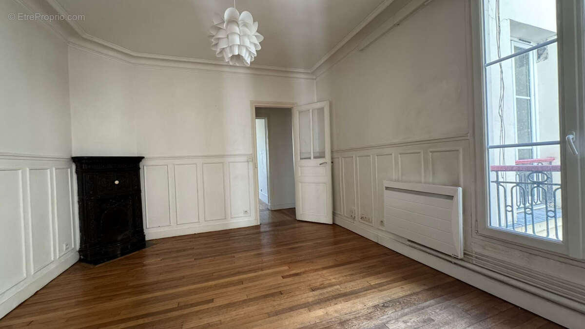 Appartement à PARIS-19E