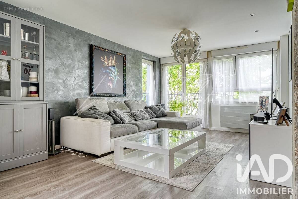 Photo 1 - Appartement à LOUVECIENNES